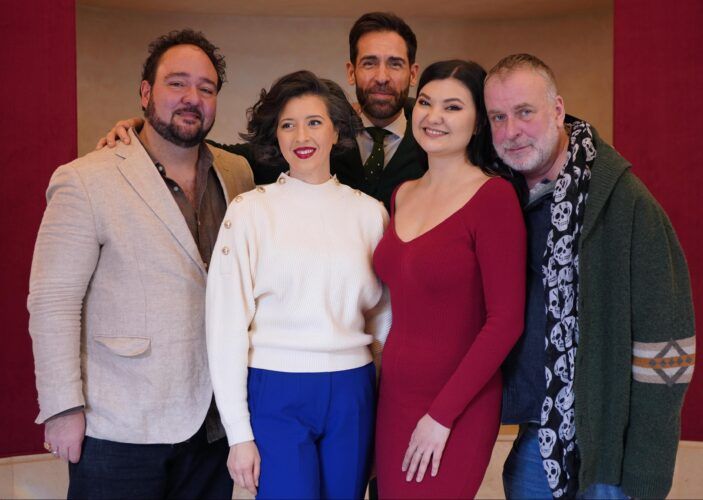 De izquierda a derecha, José Miguel Pérez-Sierra, Lisette Oropesa, Ismael Jordi, Aigul Akhmetshina y David McVicar en el Teatro Real de Madrid. Foto: Javier del Real.